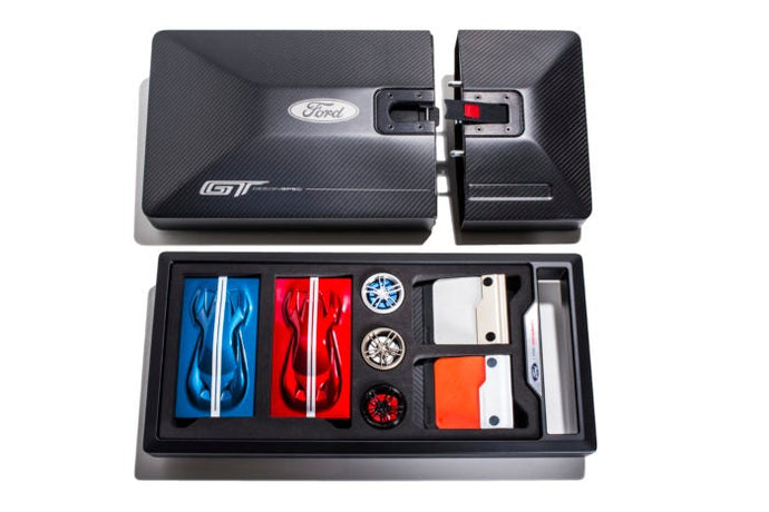 Ford Performance announced it will offer Ford GT owners with a unique order kit.